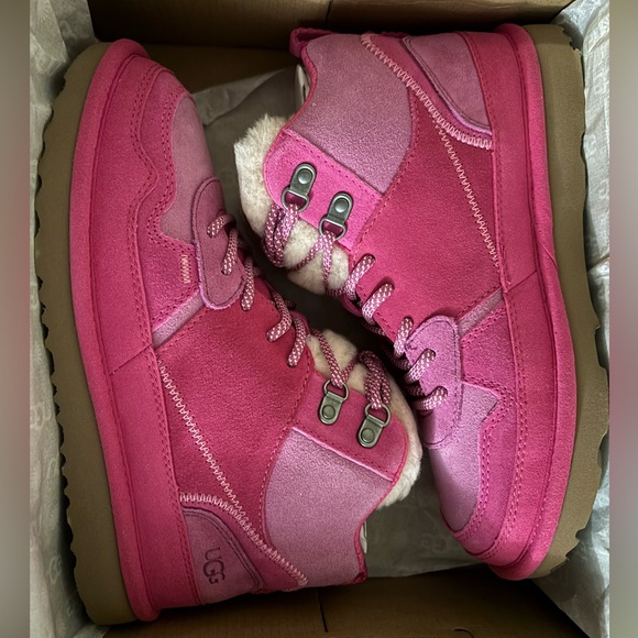BRAND NEW* UGG highland hi heritage sneaker - big kid - raspberry - Picture 3 of 6